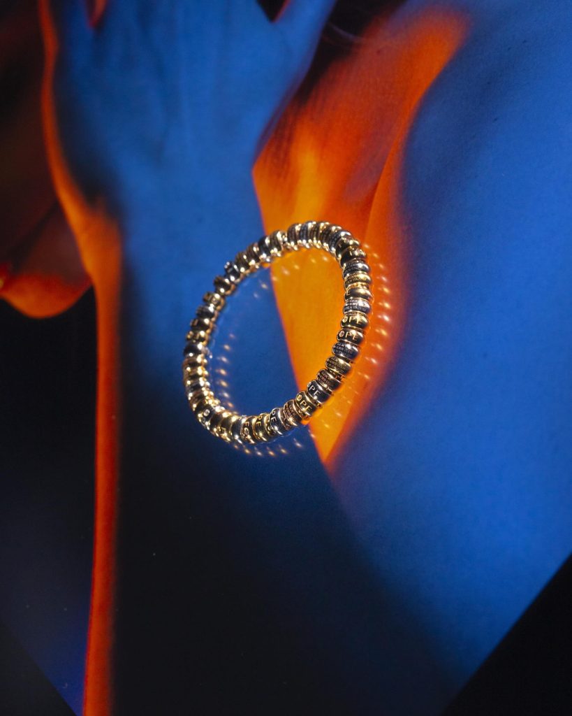 SARA SCANDEREBECH CAPTURES FOPE JEWELLERY IN A VIRTUAL ATMOSPHERE