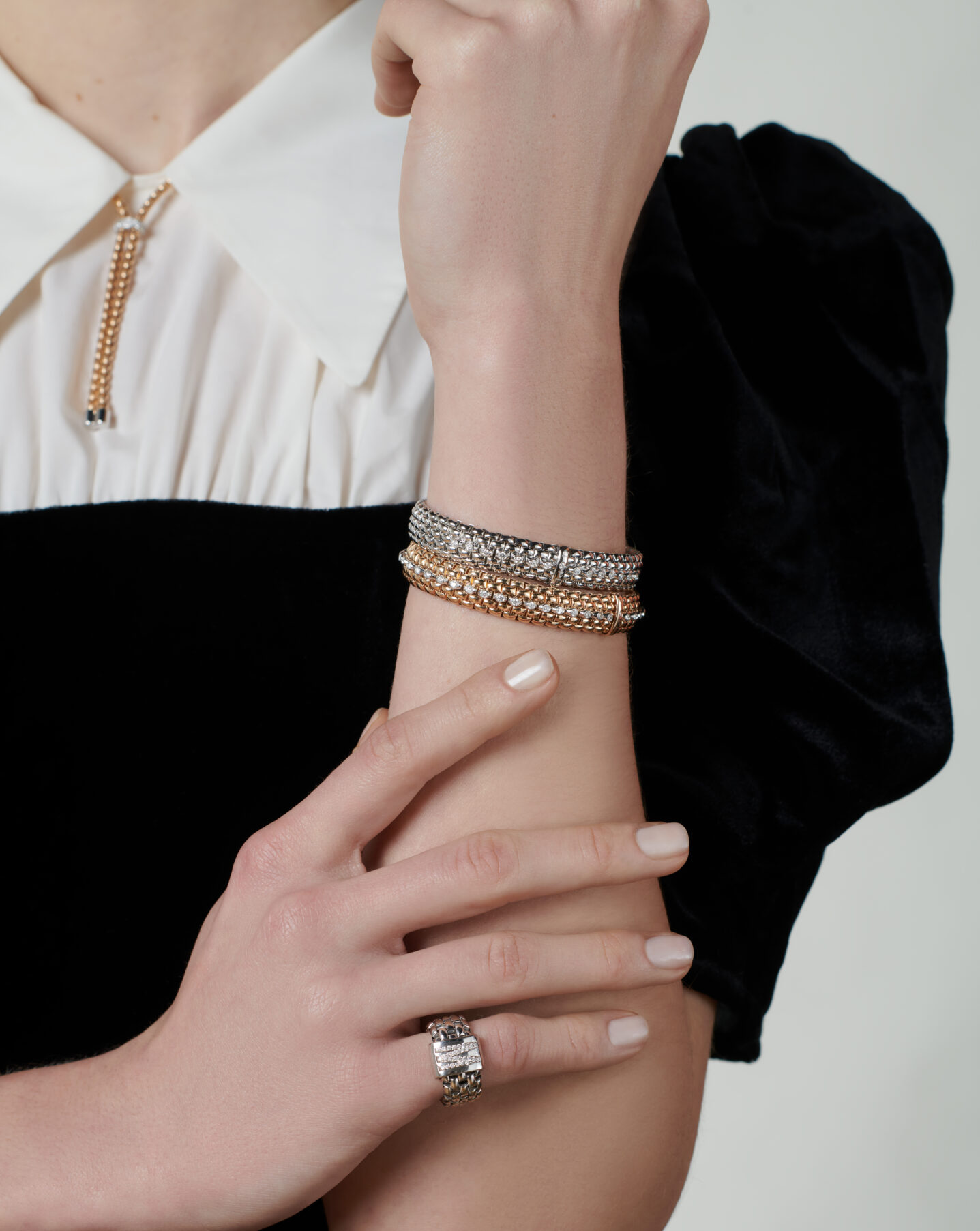 https://www.fope.com/wp-content/uploads/2025/09/241203_STYLEGUIDE_FOPE_0695-1437x1805.jpg